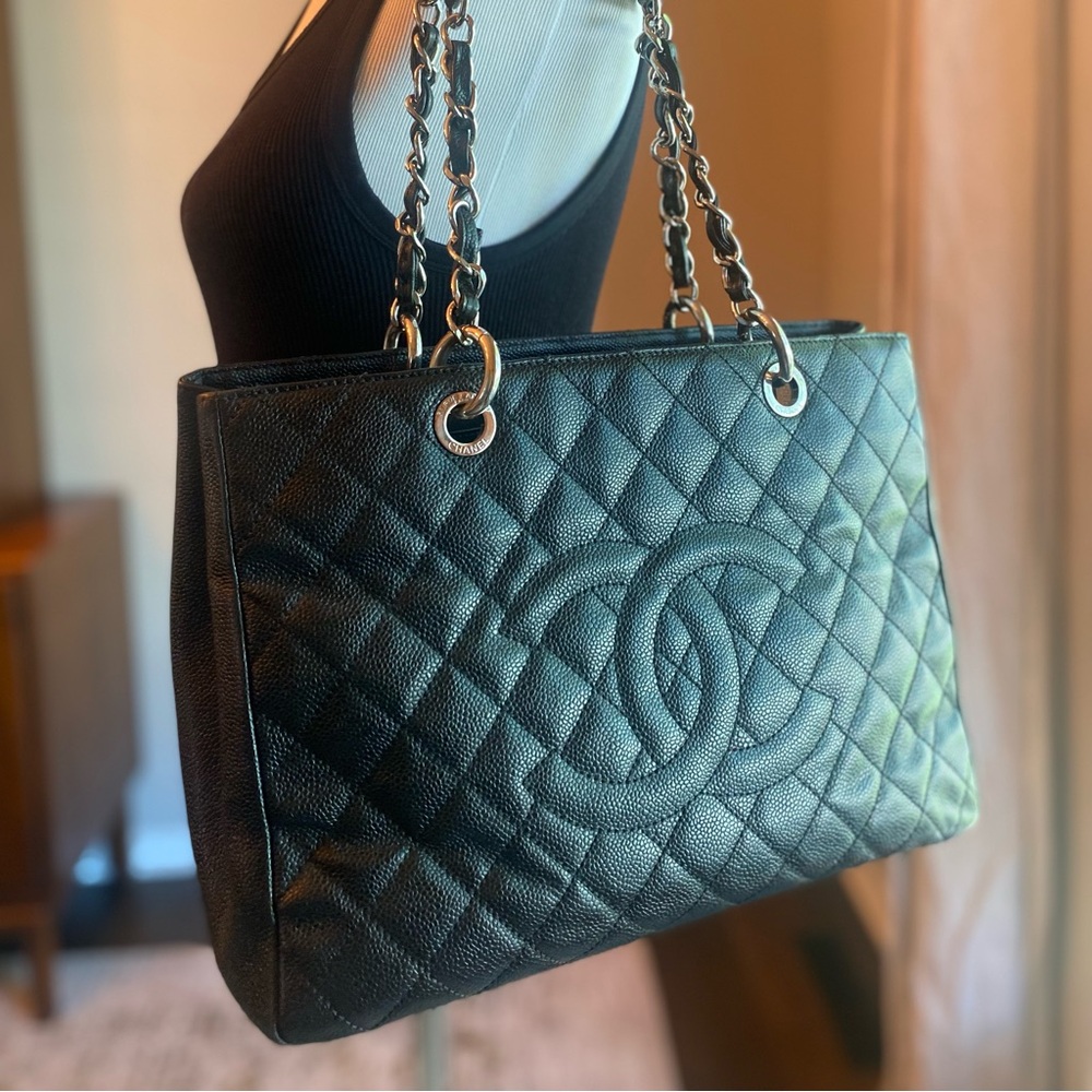 🔥 CHANEL Black Caviar GST Silver Hardware